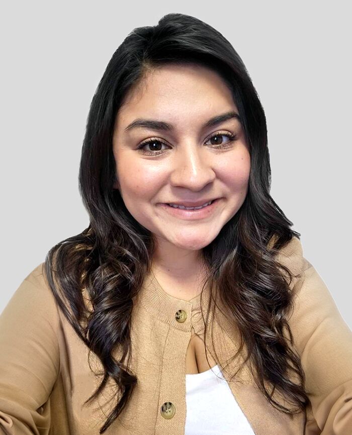 Arlene Ramos Headshot.