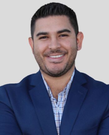 Christopher Olivares Photo